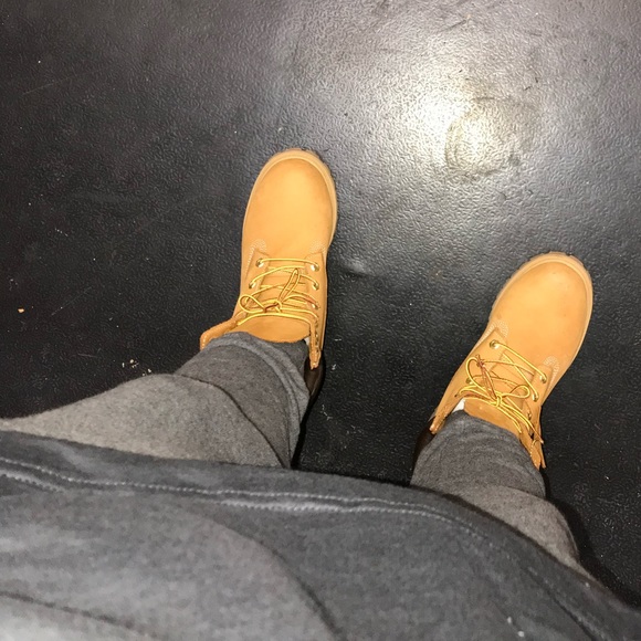 Meet your Posher, Natasha - Picture 3 of 9